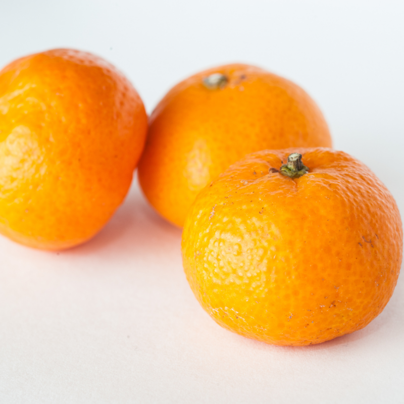 We provide best quality imported Oranges. Order now for home delivery